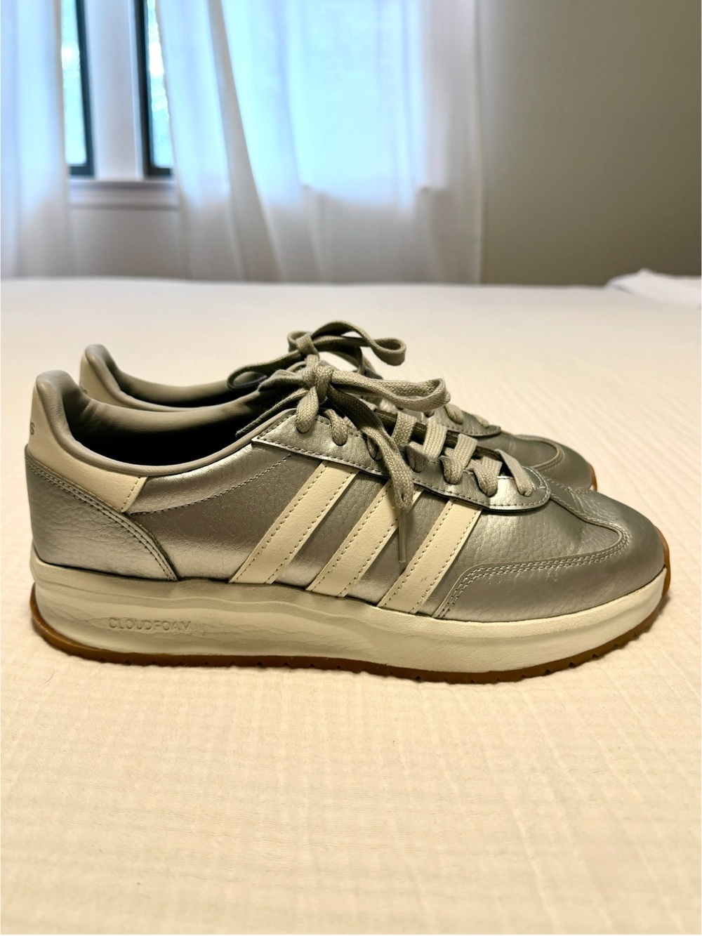 adidas Metalloc Silver Run 70s 2.0 - Women’s Size 9